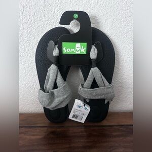 NWT Sanuk Gray Yoga Sling 2 Sandals
